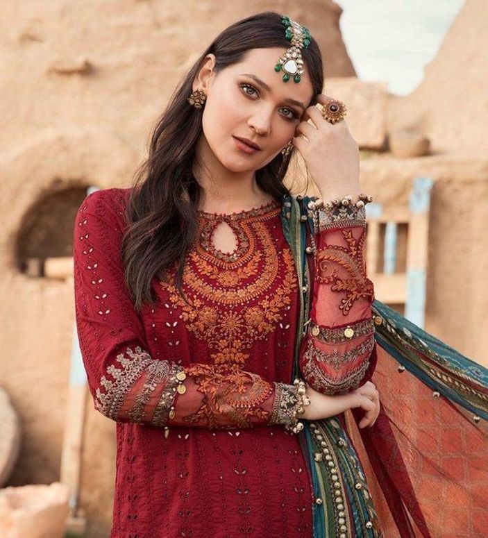 Gönül Dağı'nın Dilek'i sere serpe merdivene uzandı... O kareleri gören 'Taner kıskançlıktan çatladı' dedi!