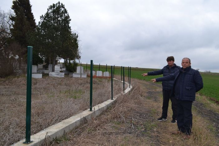 i Tekirdağ'da mezarlık çitleri çalındı