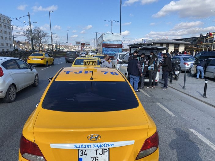 Galata'dan Sirkeci'ye gitmek için turistten 100 lira istedi