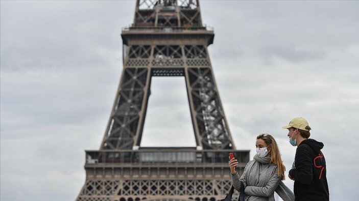 Fransa salgın kısıtlamalarında esnekliğe gidiyor