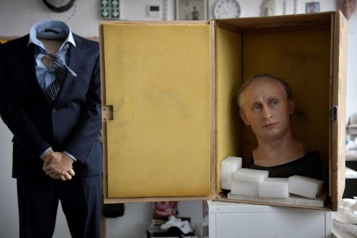 Putin'in balmumu heykeli Grevin Müzesi'nden kaldırıldı