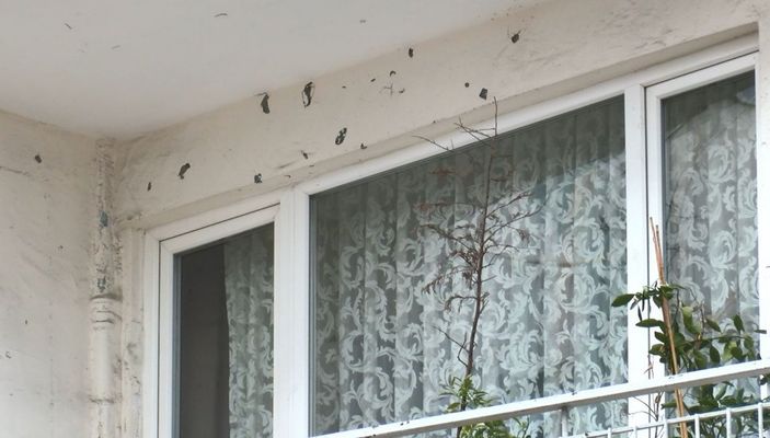 d Bahçelievler’de, taciz şüphelisinin evi taşlandı