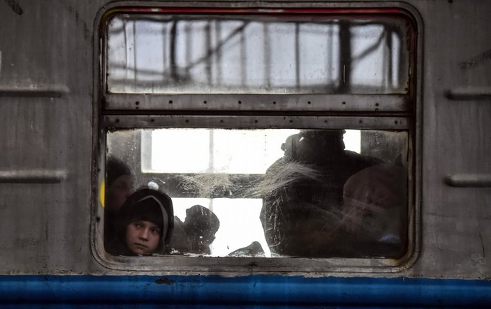 Lviv tren istasyonunda umut ve hüzün bir arada