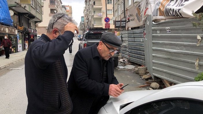 Avcılar’da yanlış park, trafiği kilitledi