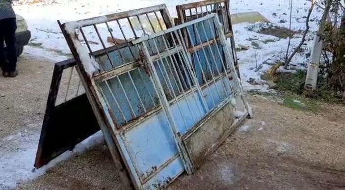 i Denizli'deki hırsızlık çetesi, çalınan tavus kuşlarını yeme kavgası yaptı