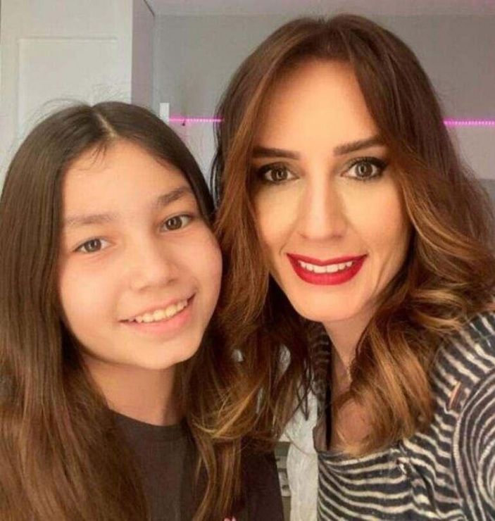 Haber spikeri Nazlı Çelik kızını paylaştı, 'Maşallah' yağdı! 'Kayra'nın güzelliği annesinden'...