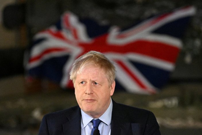 İngiltere Başbakanı Johnson ile Ukrayna Devlet Başkanı Zelensky telefonda görüştü