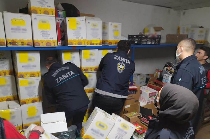 İ Yağ stoklayan marketlere gece baskını