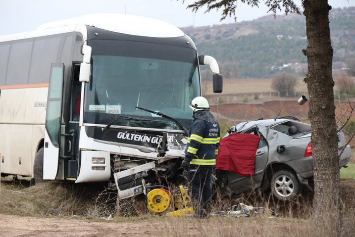 Eskişehir’de trafik kazası: 3 ölü, 3 yaralı