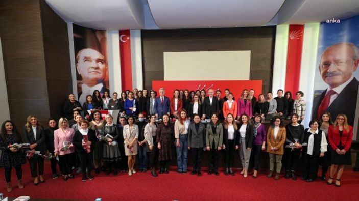 Kemal Kılıçdaroğlu, CHP’li kadınlarla buluştu