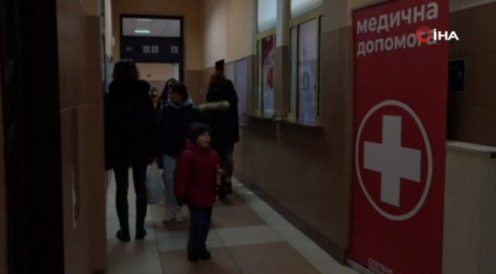 Polonya’da tren istasyonu mülteci merkezine dönüştürüldü