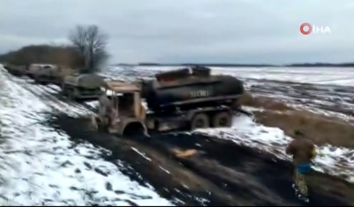 Ukrayna, Rus ordusunun yakıt ikmal konvoyunu imha etti