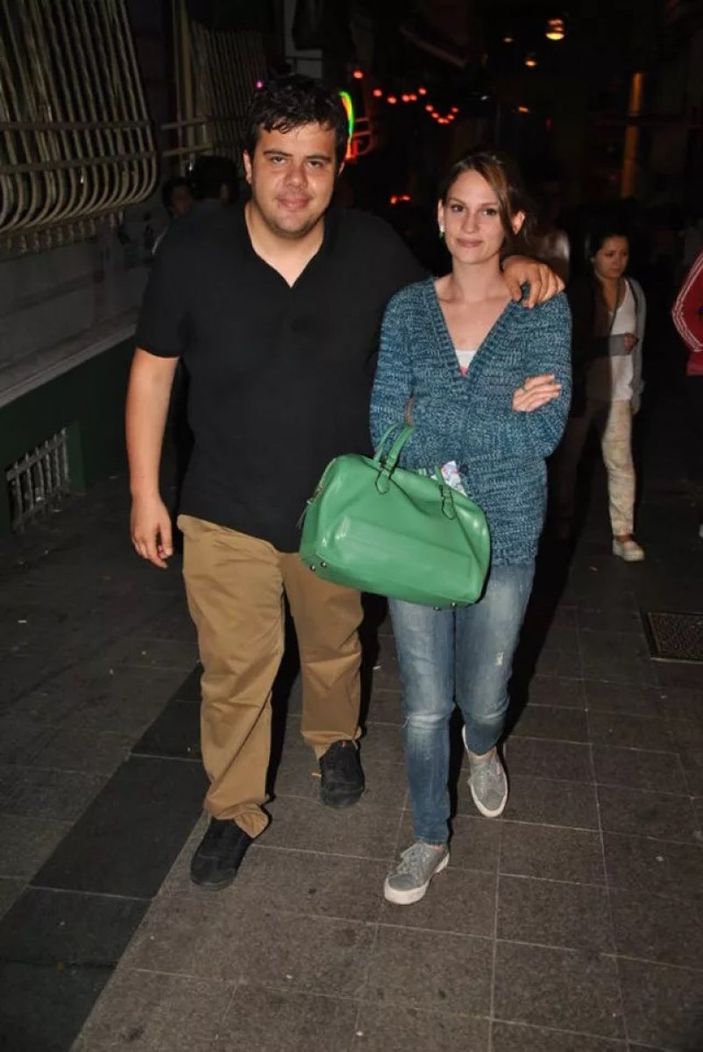 Bergen'in yıldızı Farah Zeynep Abdullah'ın eski aşkı bakın kimmiş! Çok Güzel Hareketler'de kırıp geçiriyor...