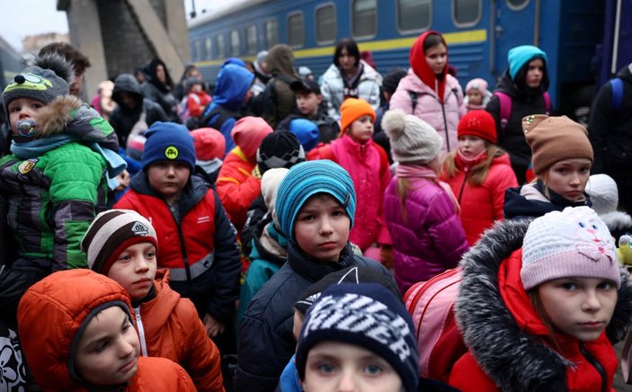 Komşu ülkelere geçen Ukraynalı sayısı 2 milyona ulaştı