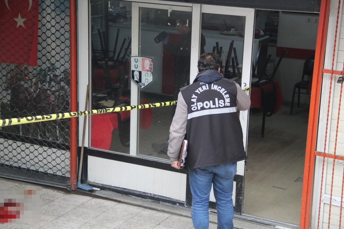 İzmir'de kan davalısı tarafından vurulan adam kurtarılamadı