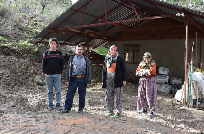 Antalya’da, 6 kişilik aile heyelan korkusuyla yaşıyor