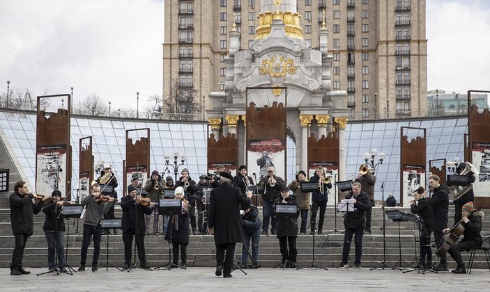 Kuşatma altındaki Kiev'de klasik müzik konseri