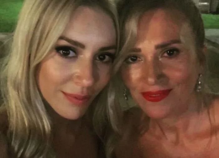 Kenan İmirzalıoğlu’nun kayınvalidesi tarzını yeniledi! Sosyal medya güzelliğiyle yıkıldı...