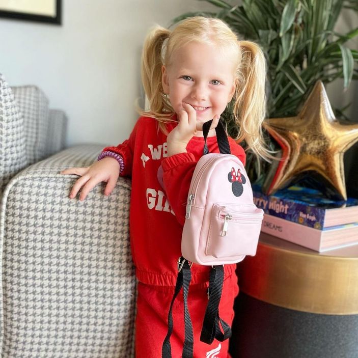 Teyzesinin 'Ay parçası'! Esra Erol'un kardeşi Bihter Erol'un maviş kızı, parmak ısırttı...