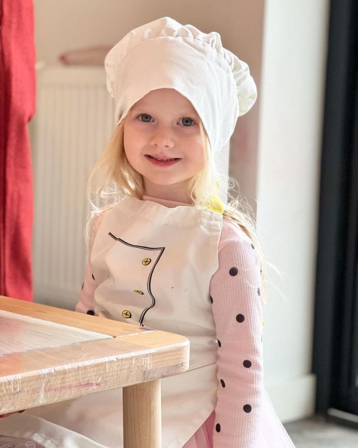 Teyzesinin 'Ay parçası'! Esra Erol'un kardeşi Bihter Erol'un maviş kızı, parmak ısırttı...