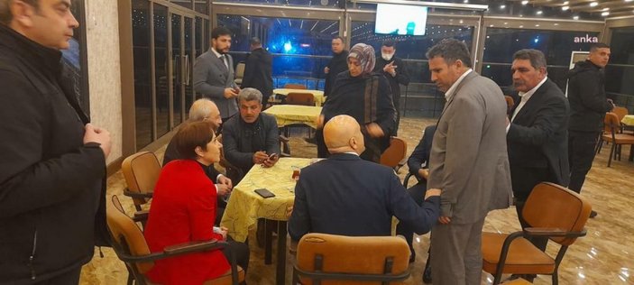 Kılıçdaroğlu Diyarbakır'da evlat nöbetindeki ailelerle görüştü