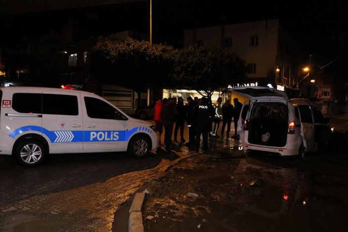 Adana'da polislerin yakaladığı şahıs: Biz polislerimizi seviyoruz abicim