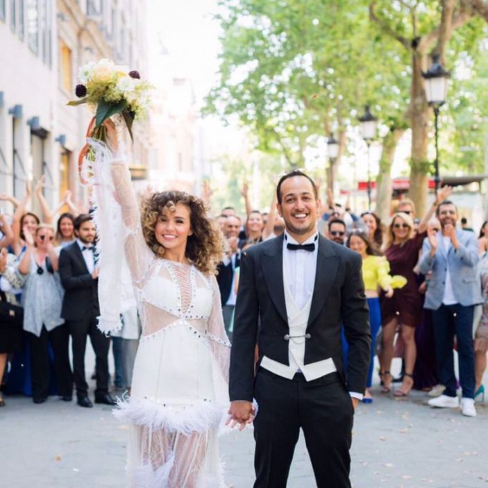 Kaderimin Oyunu Mahir'in gözünden sakındığı fenomen eşine bakın! Güzelliğini gören dilini ısırdı