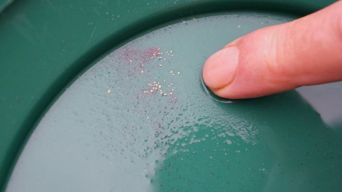 i Denizli’de soğuk suda altın avı