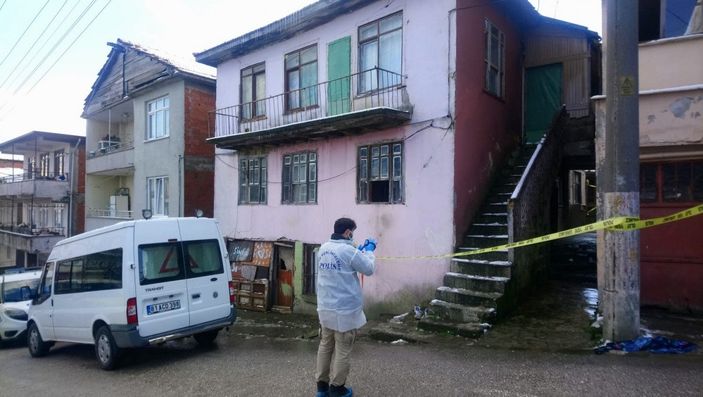 d Zonguldak'ta, dayısını öldürüp yengesini yaraladı