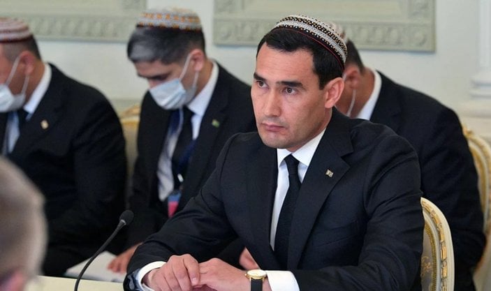 Türkmenistan’da halk, erken cumhurbaşkanlığı seçimi için sandık başında
