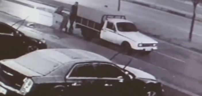 Bursa’da iki hırsız, çöp konteyneri çaldı