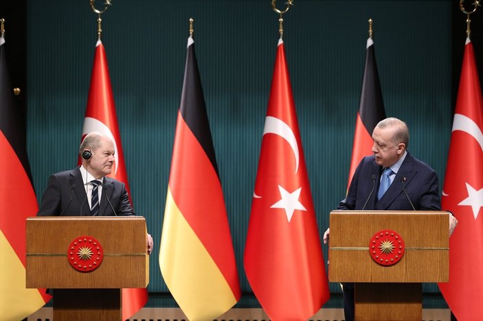 Olaf Scholz'a Almanya'nın Türkiye'ye ambargosu soruldu