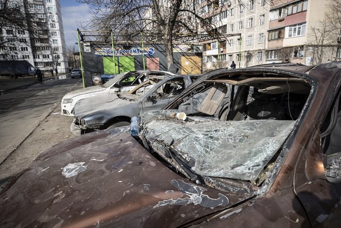 Ukrayna’da, 9 katlı apartmana top mermisi isabet etti