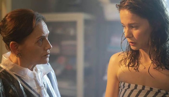 Camdaki Kız'ın psikopat Feride'si gençliğinde tam bir afetmiş! 'Aman Allah'ım sen neymişsin'