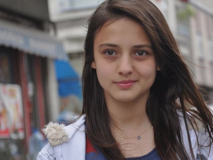 'Çene nakli yaptırmış!' Alparslan'ın Karaca Hatun’u Rabia Soytürk'ün eski hali