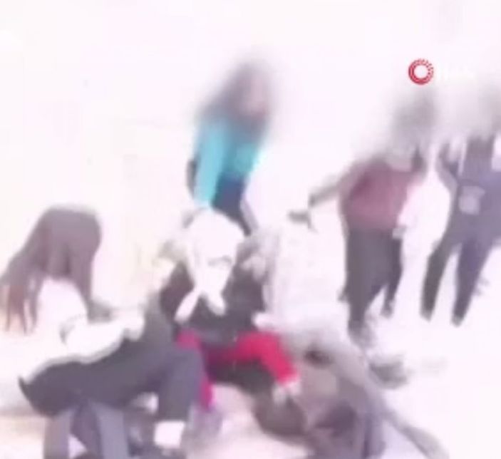 Ankara'da liselilerin kavgası kamerada