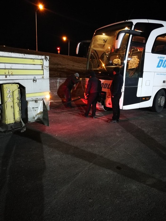 Erzincan'da ‘emniyetsiz' raporuna rağmen yolcu taşıdı, men edildi