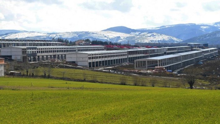TOKİ'nin Samsun'da yaptığı sanayi sitesi inşaatı devam ediyor