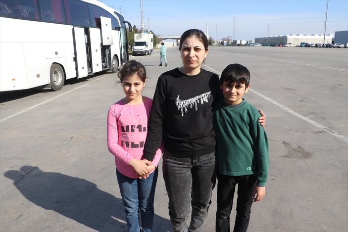 Ukrayna’dan tahliye edilen Azerbaycanlılar: Türkiye sağ olsun