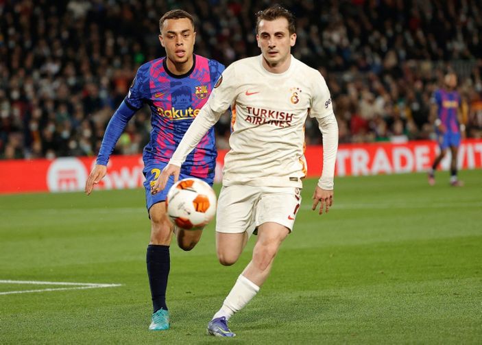 Galatasaray - Barcelona maçı şifresiz mi yayınlanacak? TV8 ekranlarından...