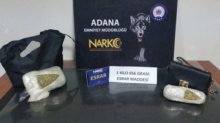 Adana'dan geçen güzellik uzmanları, 1 kilo uyuşturucuyla yakalandı