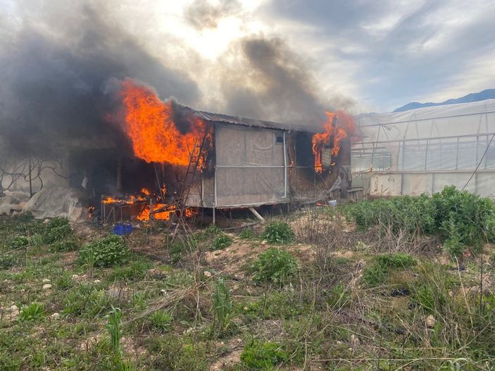 Muğla'da barakada çıkan yangında Suriyeli bir çocuk öldü