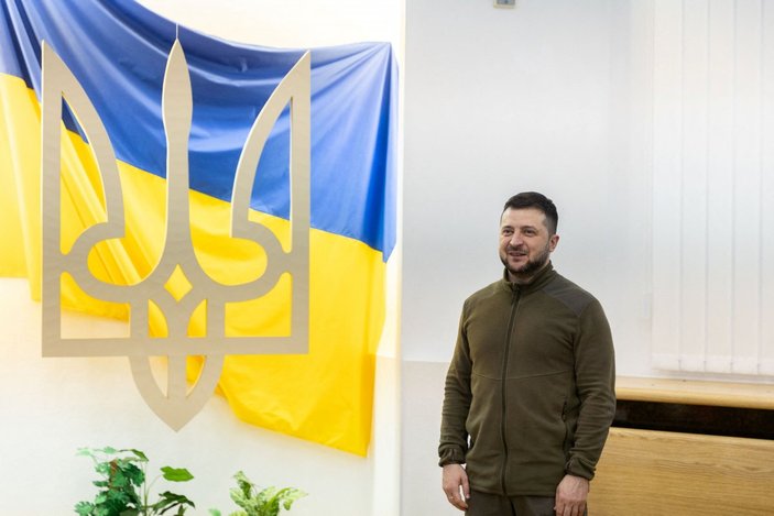 Zelensky: Ukrayna'daki bazı partilerin faaliyetleri askıya alınacak
