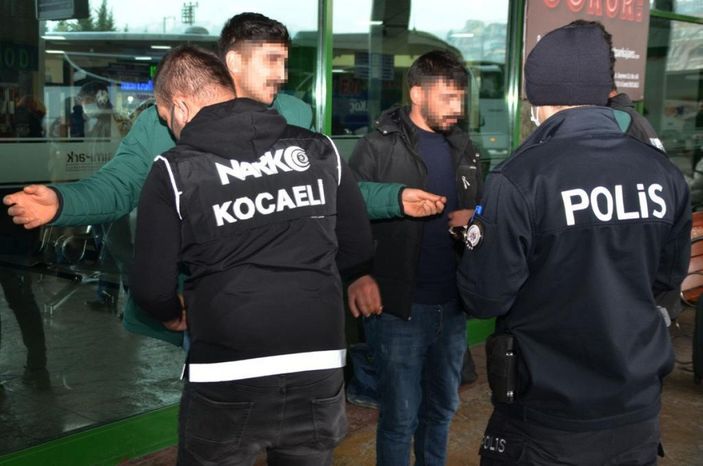 d 81 ildeki uygulamada, aranan 1126 kişi yakalandı