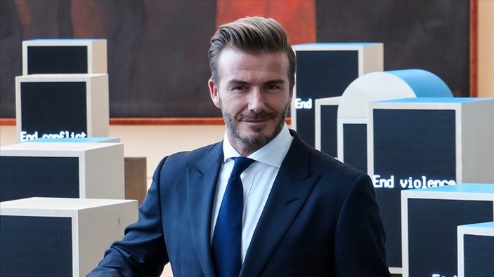 David Beckham, 71 milyondan fazla takipçili Instagram hesabını Ukraynalı bir doktora verdi