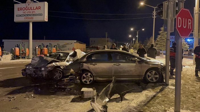 Niğde'de zincirleme kaza: 7 yaralı