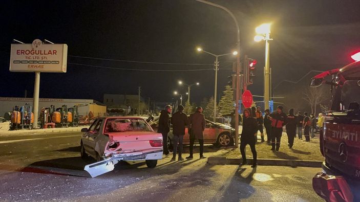 Niğde'de zincirleme kaza: 7 yaralı