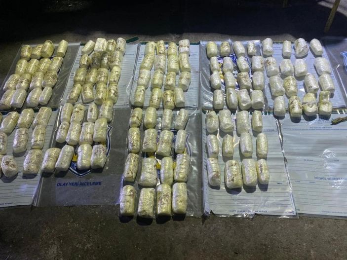 Süleyman Soylu'dan Hakkari'de patlayıcıyla yakalanan polisle ilgili açıklama