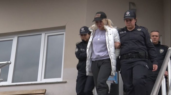 Ceyda Ersoy, tutuklanan kardeşi Esra'ya sahip çıktı