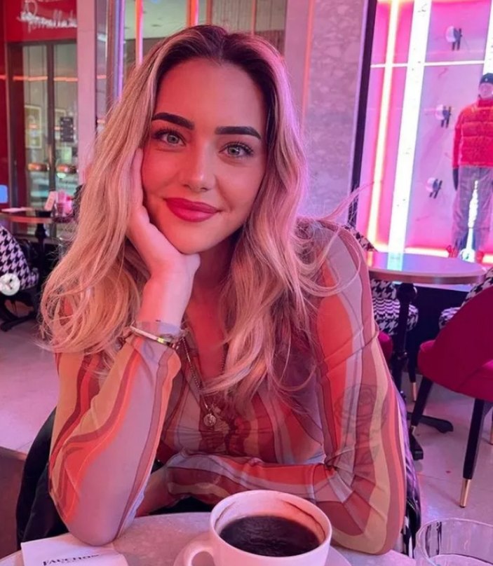 Survivor'ın sarışın güzeli Aycan'ın afet- i devran olmadan önceki hallerine bakın! 'Estetiklendiniz'